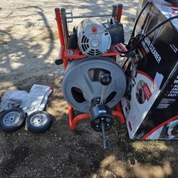 RIDGID

K-400 AutoFeed Drain Cleaning Snake Auger 120-Volt Drum Machine and C-32IW 3/8 in. x 75 ft. Cable + Tool Set & Gloves