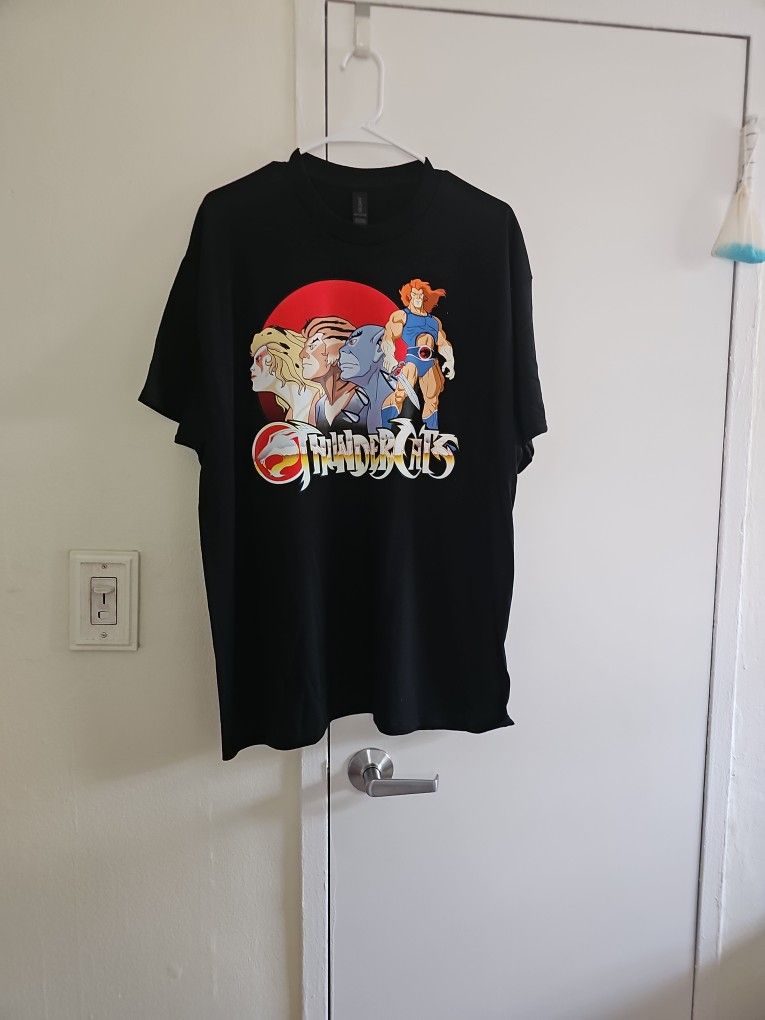 Extra Large Thunder Cats Tshirt