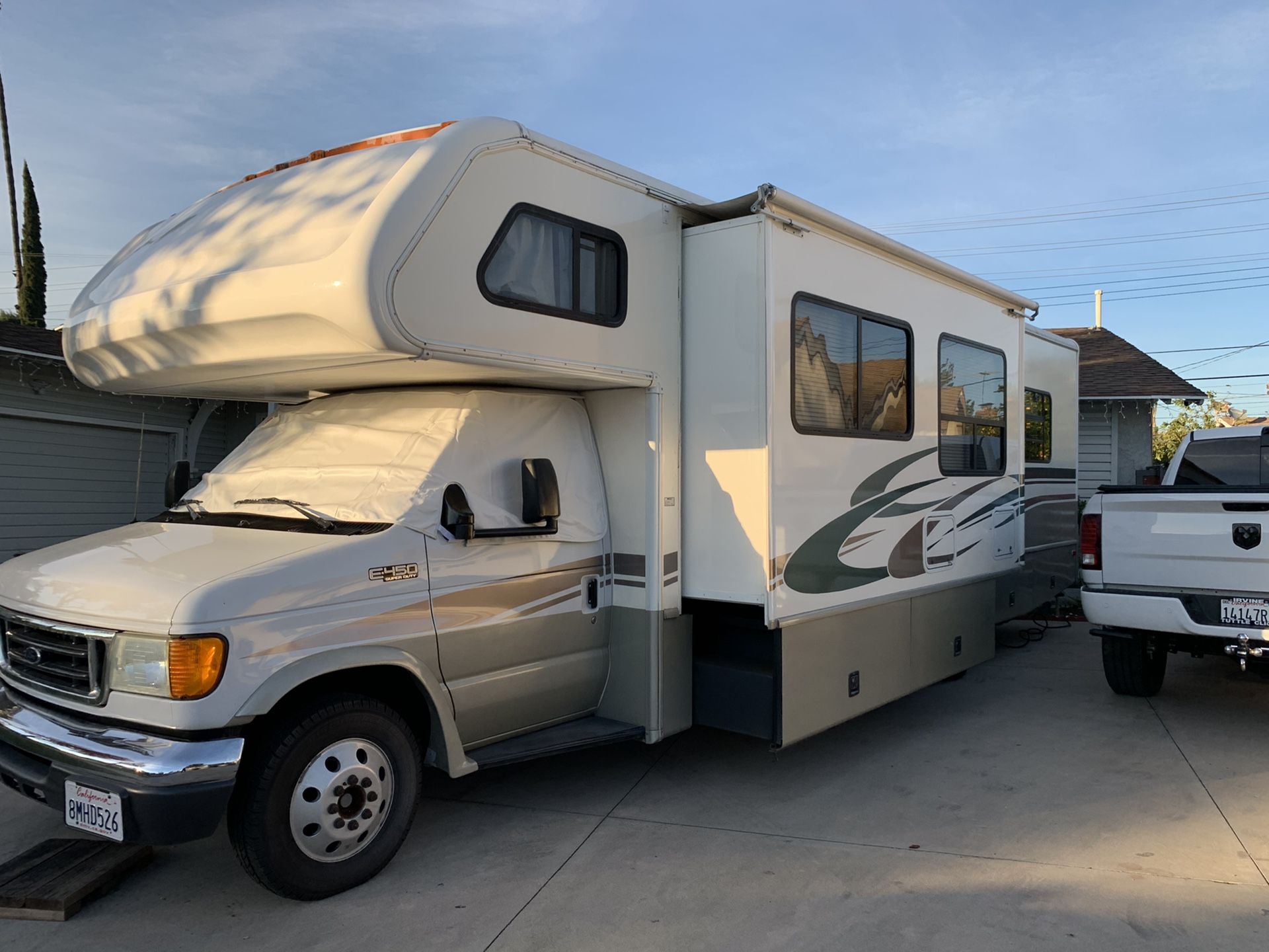 2005 Ford e450 Tioga Jamboree for Sale in Anaheim, CA OfferUp