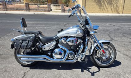 2005 Honda VTX 1800 with Vance & Hines (V&H) mufflers