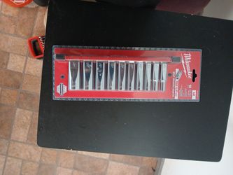 Milwaukee 3/8 Deep Well Socket Set