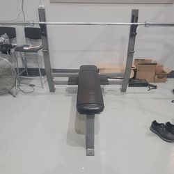 Bench Press + Barbell