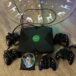 Xbox Console w/ 5 Controllers & Halo 1