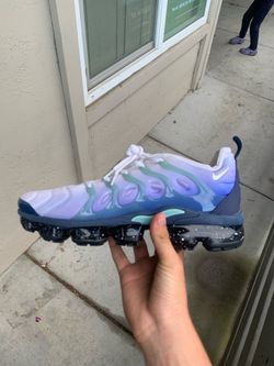 Vapor maxes