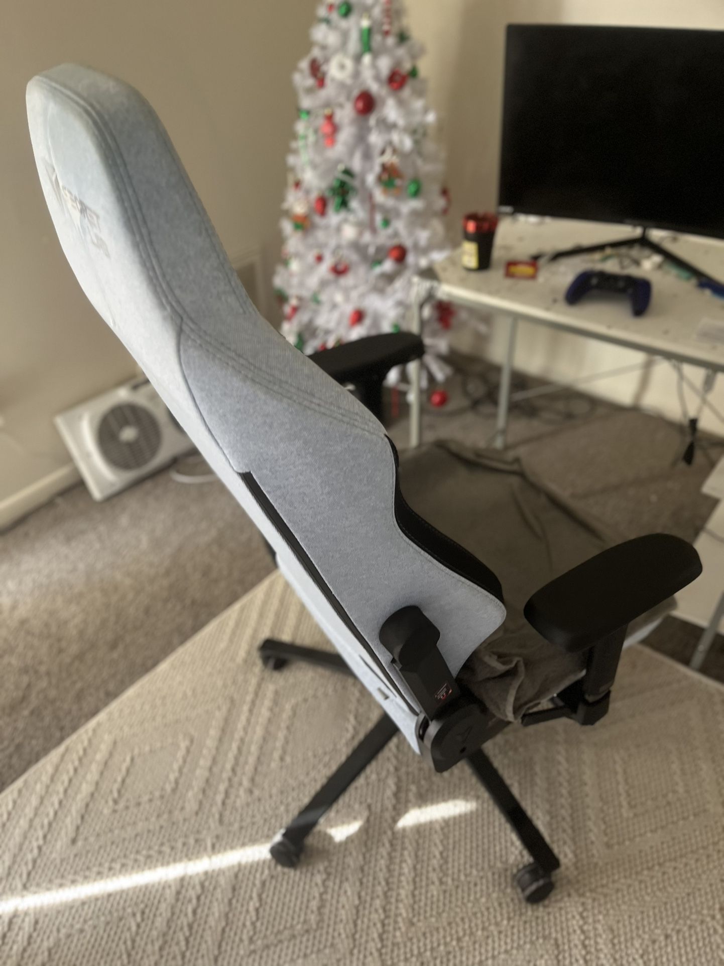 GAMING CHAIR