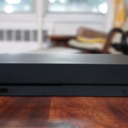 Xbox One X 