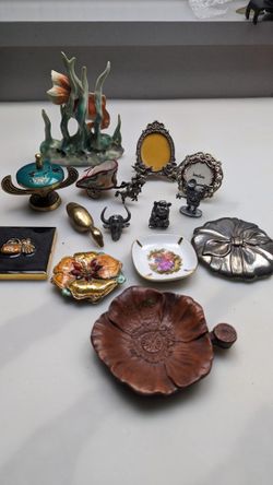Small vintage figurines, Mirrors, Picture frames Incense burner