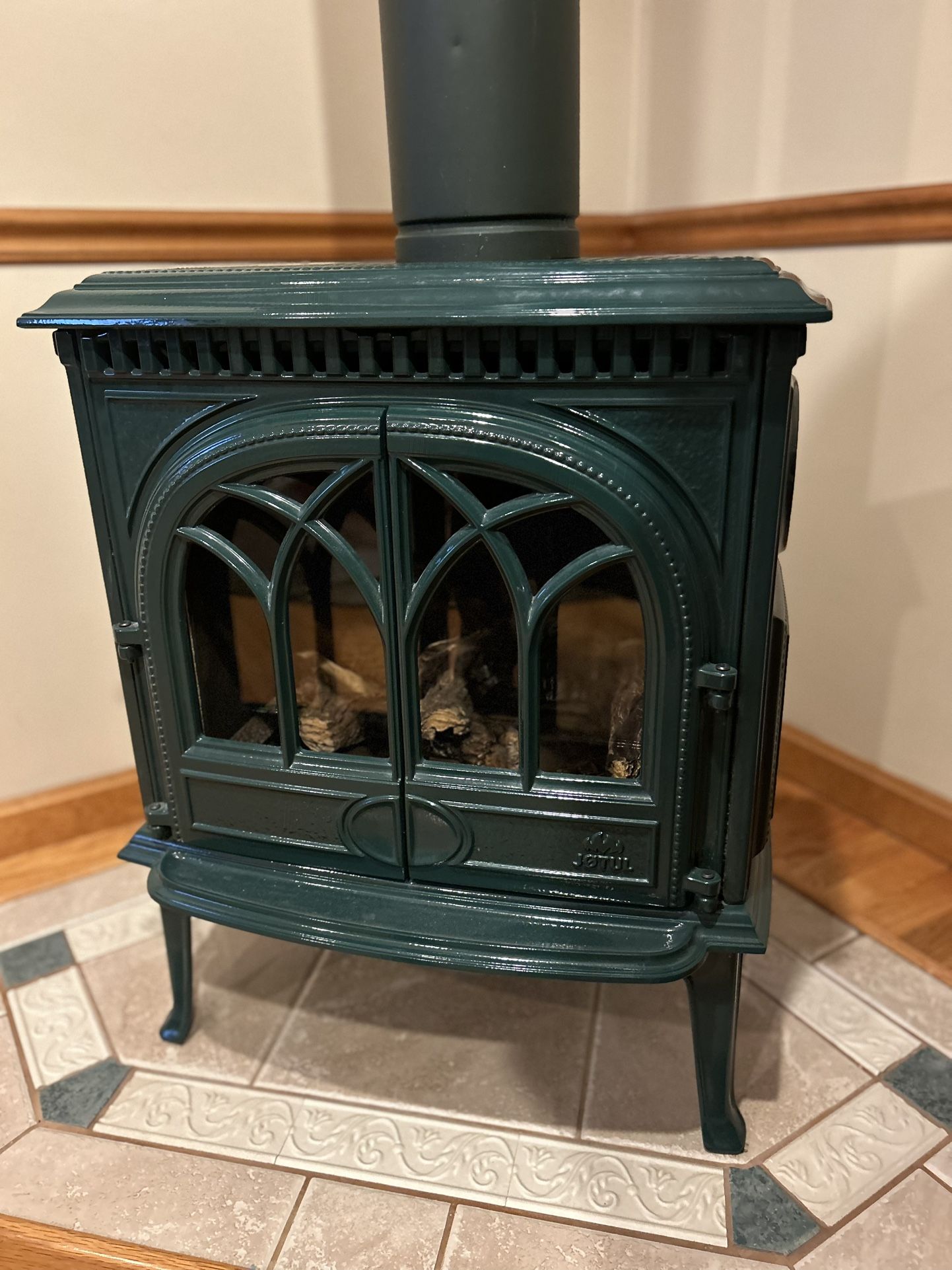 Jotul Propane Cast Iron Stove