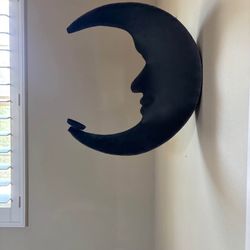 Decorative metal moon