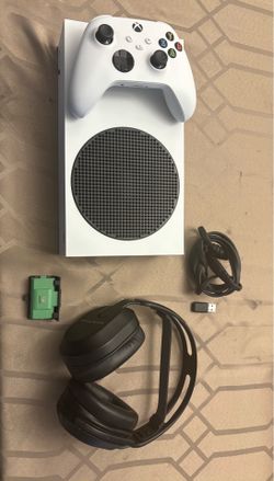 Xbox series s bundle headphones