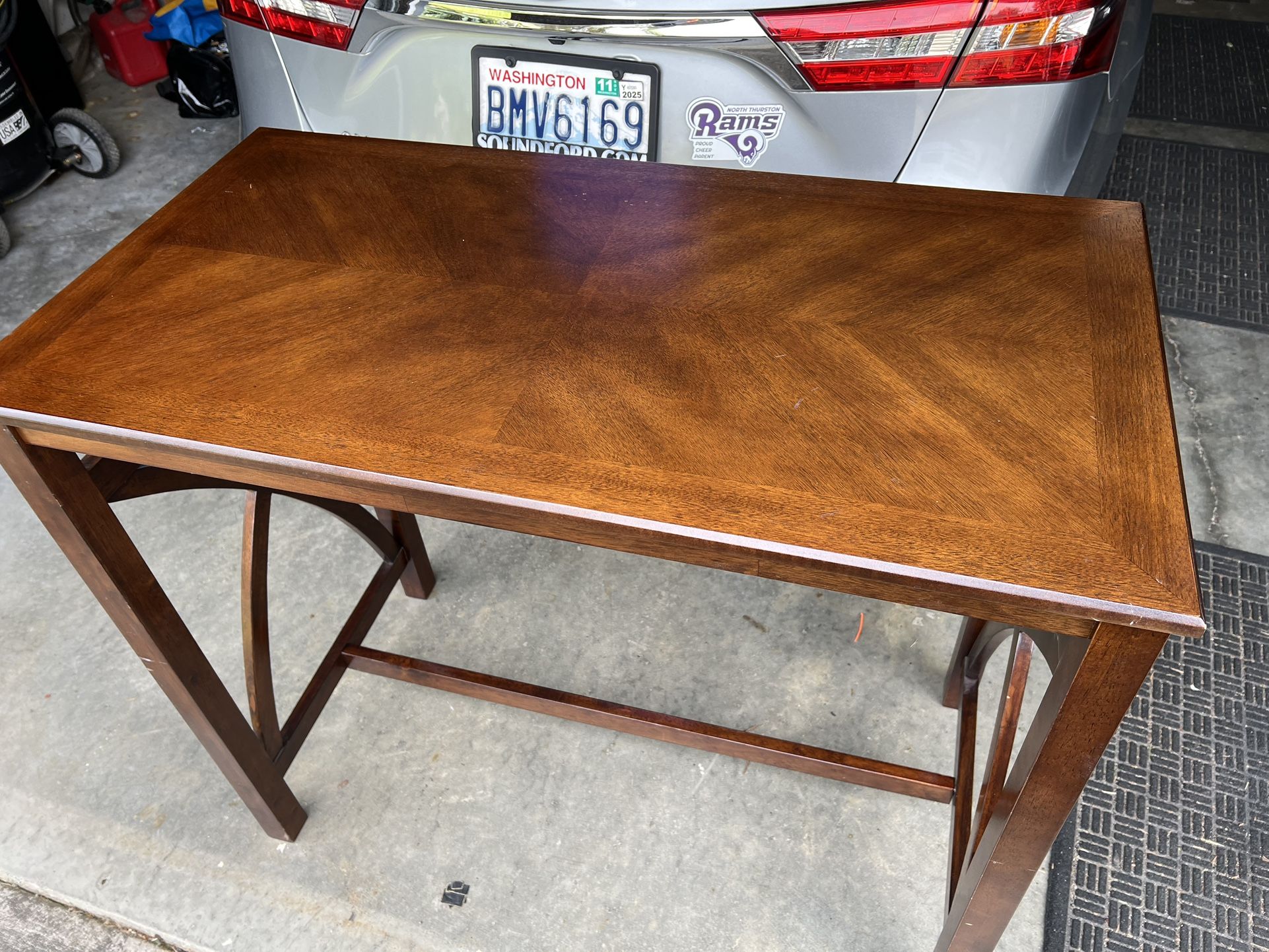 Bar Height Table With Two Stools