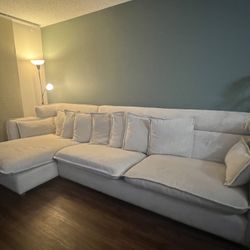 Modern L-Shaped Sectional Sofa with Chaise