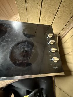 Whirlpool - 30" Built-In Electric Cooktop - Stainless Steel