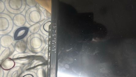 TV 40 inch with wall mount