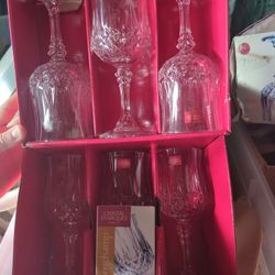 New Set Of 6 Wine Glasses 