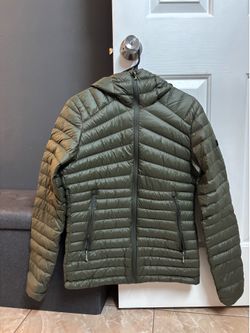 Decathlon Simond Men’s MT100 Hooded Down Puffer Jacket SMALL