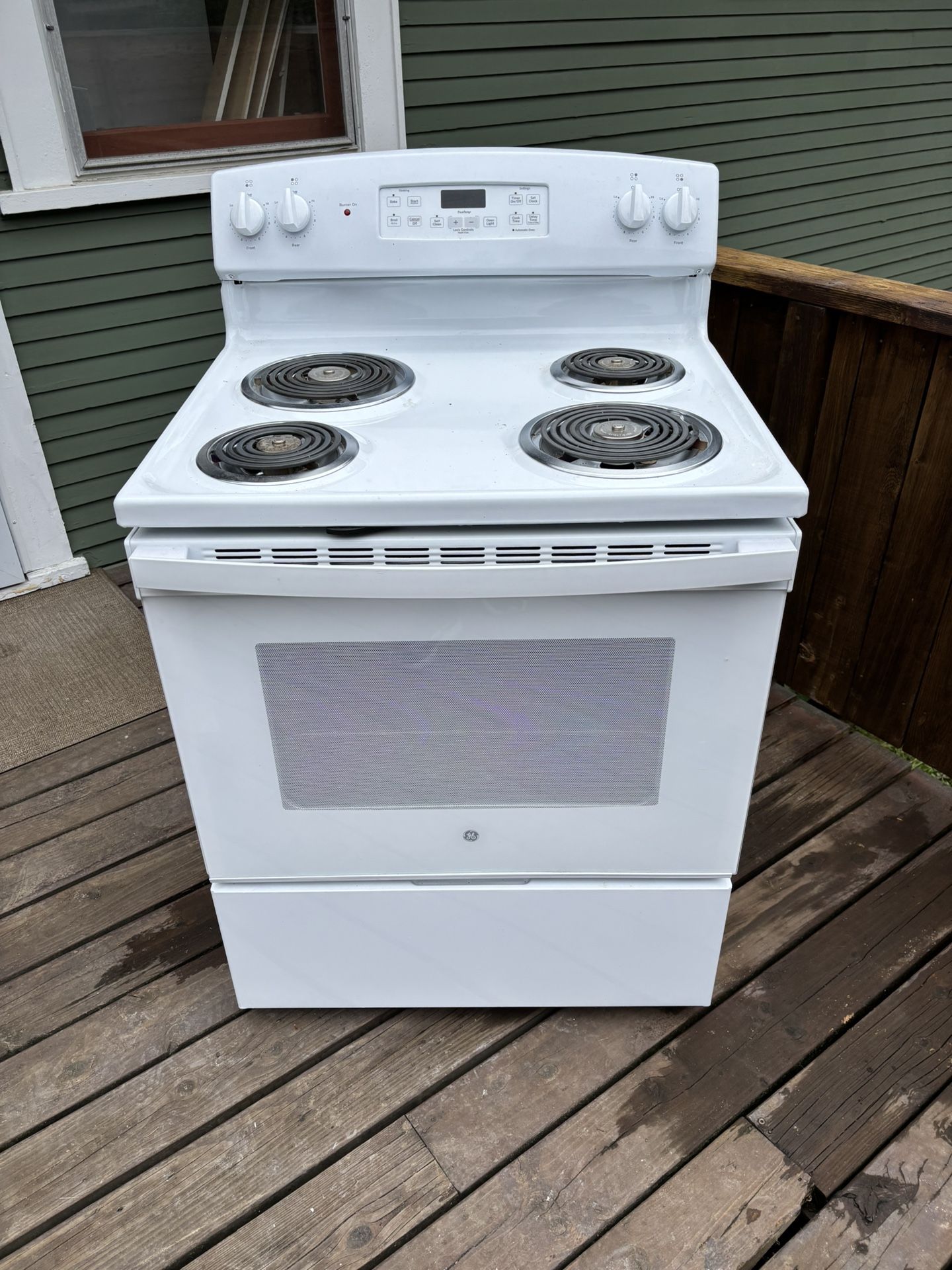GE Electric oven