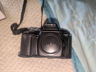 Minolta Maxxum W/ Accessories