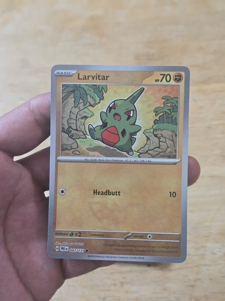 Larvitar Pokeball Holo 