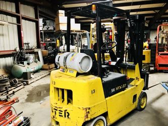 FORKLIFT