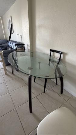 Oval Glass Dining Table — Like New (71")