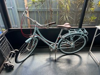 Vintage-Style Step-Through City Bike