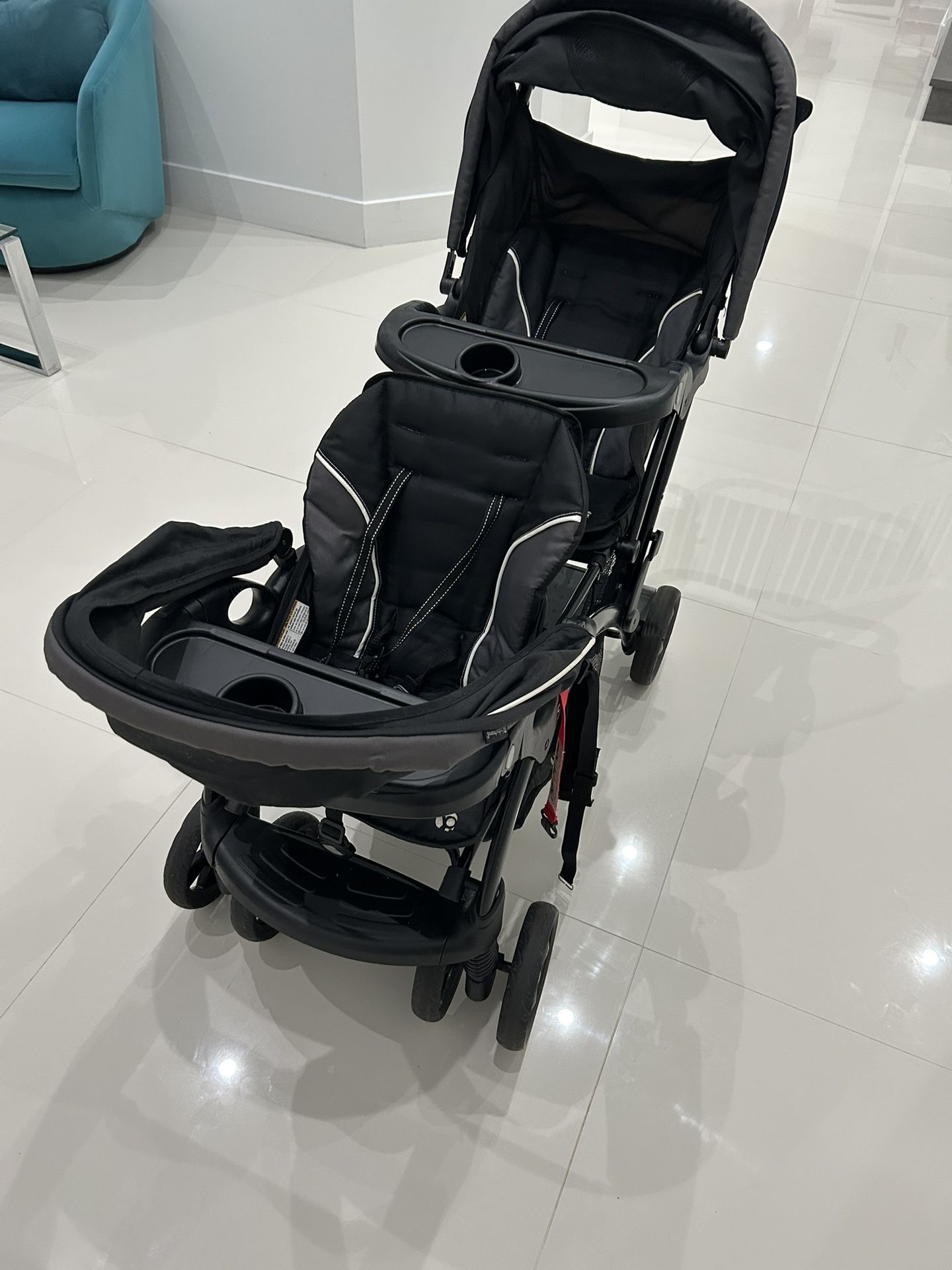 Double Stroller – Excellent Condition!**
