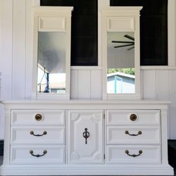 White Bedroom Set Dresser Mirrors Headboard 