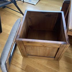 Coffee Table With Four Bins Of Extra Storage 