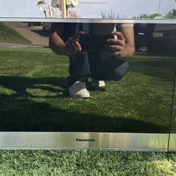 Countertop Microwave in Stainless Steel with Sensor Cooking