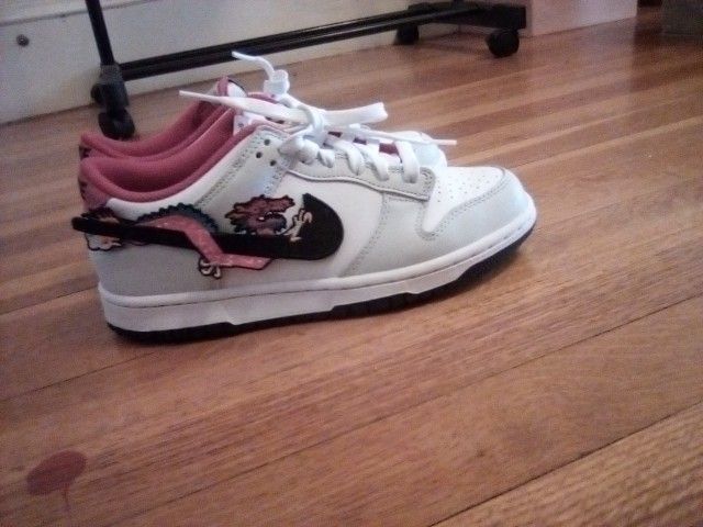 Low Grey and White Dunks With Dragon On Side