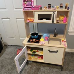 Play Kitchen $30 