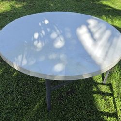 60" Round Fold up Table 