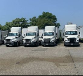 4 Freightliner Truck -Clean &  Well Maintained