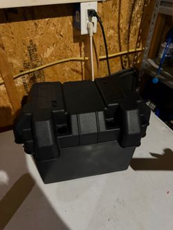Marine battery box