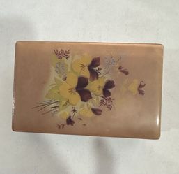 Vintage Peach Alabaster Hinged Trinket Box With Daisies 