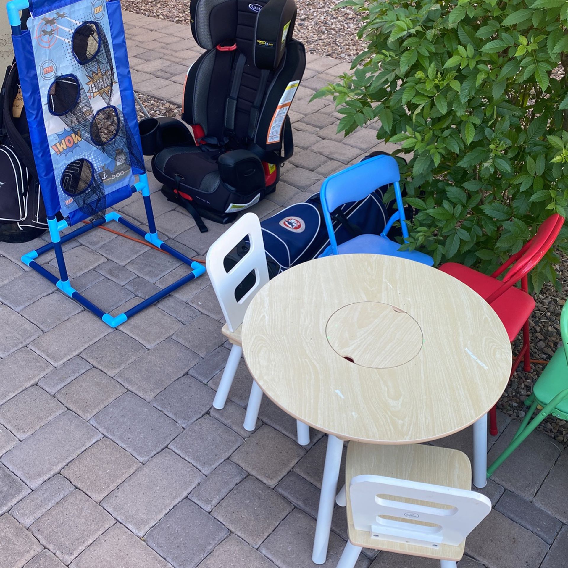 Free - Car Seat - Kids Table And Chairs And Golf Bag 
