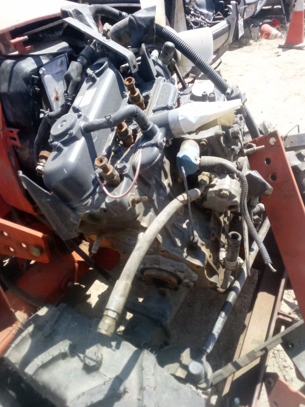 Three Cylinder Diesel Kubota Motor