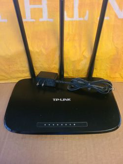 TP - LINK WIRELESS & ROUTER