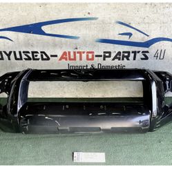 w/crack 2014 - 2018 - 2021 - 2022 TOYOTA 4RUNNER SR5 FRONT BUMPER COVER OEM AY06942