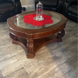 Middle table