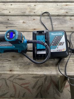 Makita  Air Compressor
