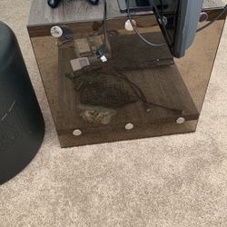 Desk/ table and tv holder willing to hear offers