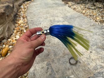 Saltwater lures