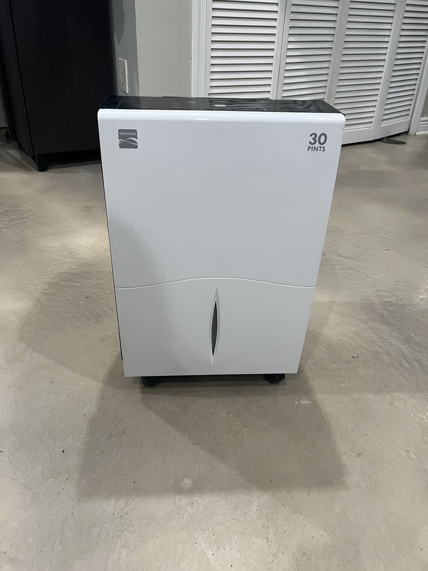 White Kenmore 30 Pint 24 Hour Dehumidifier