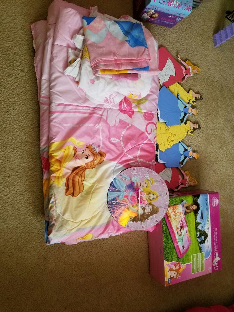 Princess room decoration, with curtains