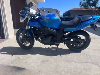 Triumph speed four