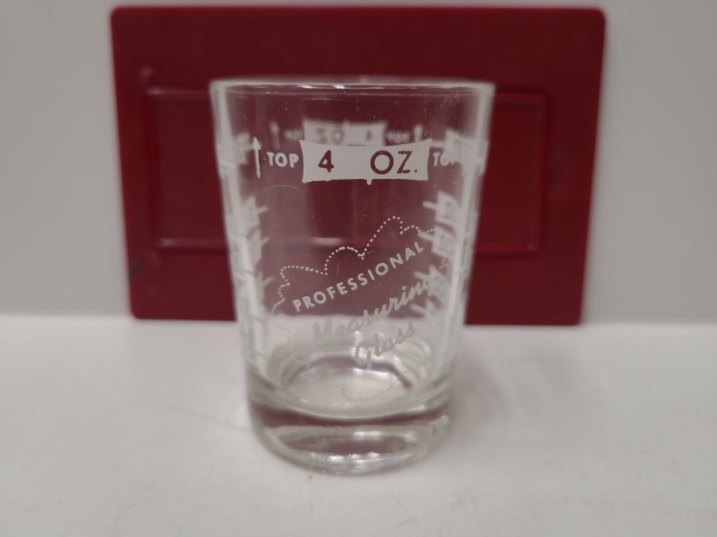 Mancave Vintage Professional Measuring Glass