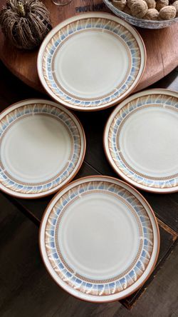 Noritake Stoneware Dinner Plates