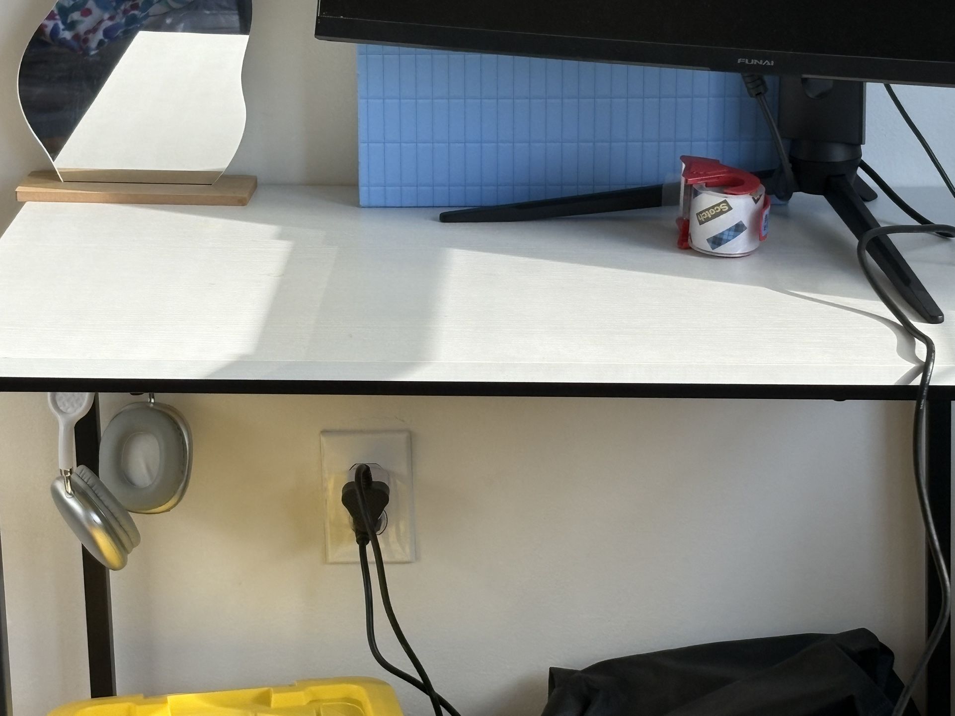 White Desk Only